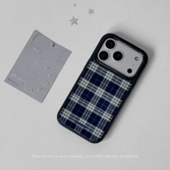 ins風黑框啞光磨砂藍米格子磁吸防摔 iPhone 手機殼