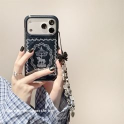 藝術亮片牛仔紋旋轉木馬掛鏈防摔iPhone手機殼(含掛鏈)